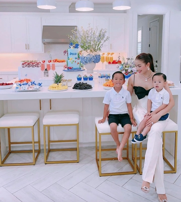 Sức h&uacute;t của 'Hoa hậu quốc d&acirc;n' d&ugrave; đ&atilde; gần 10 năm rời h&agrave;o quang showbiz Việt - Ảnh 5.