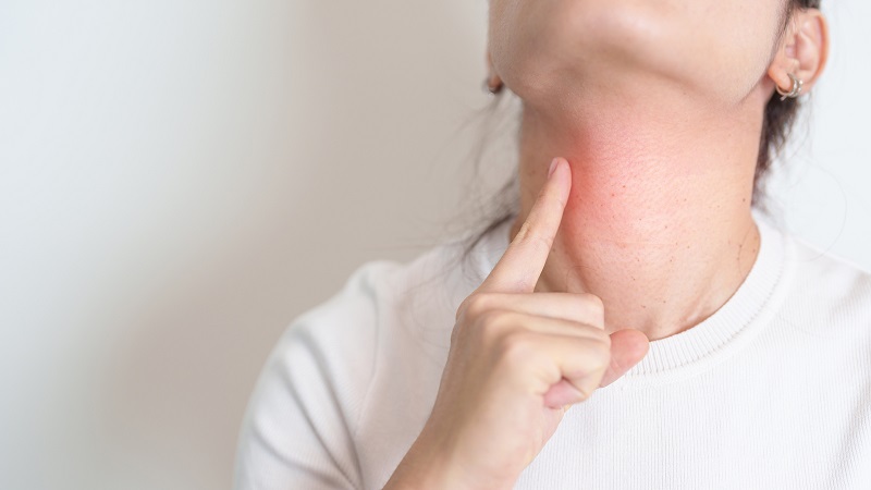 Cảnh giác ung thư tuyến giáp thể nhú: Nhiều người khỏe mạnh vẫn có thể mắc - Ảnh 1.