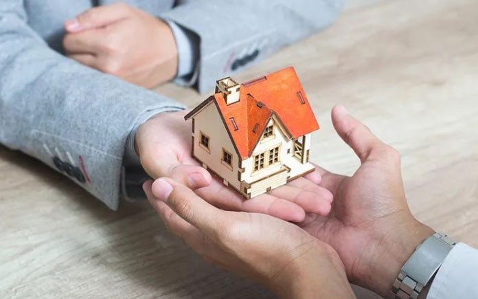 Đừng đợi đến l&uacute;c yếu mới giao t&agrave;i sản cho con c&aacute;i: 3 thời điểm "v&agrave;ng" người gi&agrave; n&agrave;o cũng n&ecirc;n biết