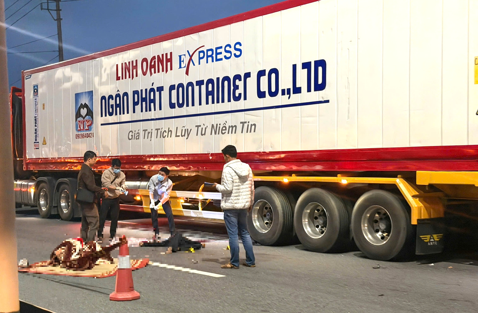 CSGT Huế siết chặt quản l&yacute; thanh thiếu ni&ecirc;n vi phạm, ph&ograve;ng ngừa tai nạn thương t&acirc;m - Ảnh 2.