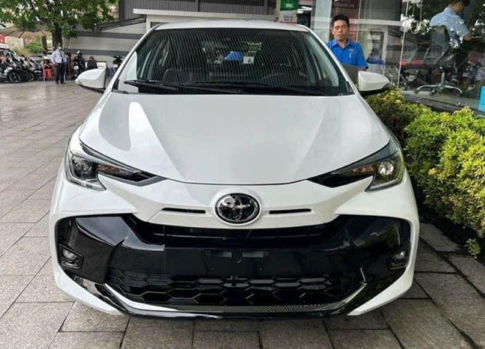 Gi&aacute; lăn b&aacute;nh Toyota Vios giảm s&acirc;u , cạnh tranh Hyundai Accent v&agrave; Honda City 2026 - Ảnh 2.