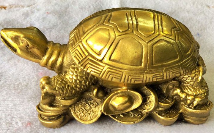 Chọn vị tr&iacute; đặt b&agrave;n thờ trong nh&agrave; kh&ocirc;ng ph&ugrave; hợp sẽ ảnh hưởng xấu đến vận kh&iacute; v&agrave; sự may mắn của cả gia đ&igrave;nh - Ảnh 5.