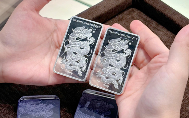 Gi&aacute; bạc h&ocirc;m nay 2/4: Thị trường trong nước đảo chiều, xu hướng giảm nhẹ chiếm ưu thế