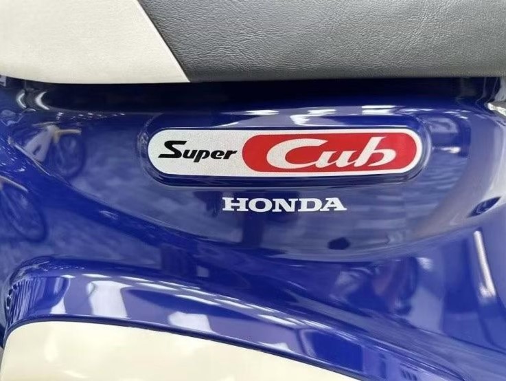 Gi&aacute; xe số 110cc Honda Super Cub 2026 tại Việt Nam: Thiết kế độc đ&aacute;o , đẳng cấp - Ảnh 6.