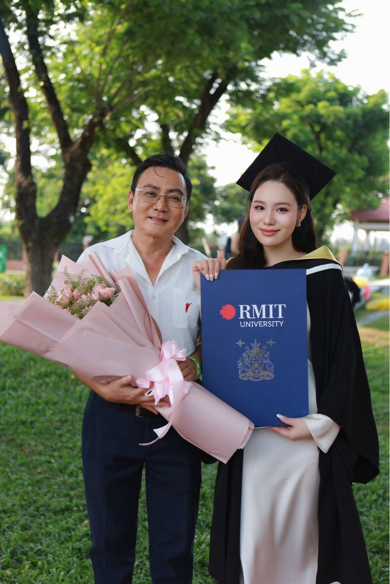 Con g&aacute;i NSND Trịnh Kim Chi tốt nghiệp lọai Giỏi ng&agrave;nh h&agrave;ng kh&ocirc;ng năm 2026 - Ảnh 4.