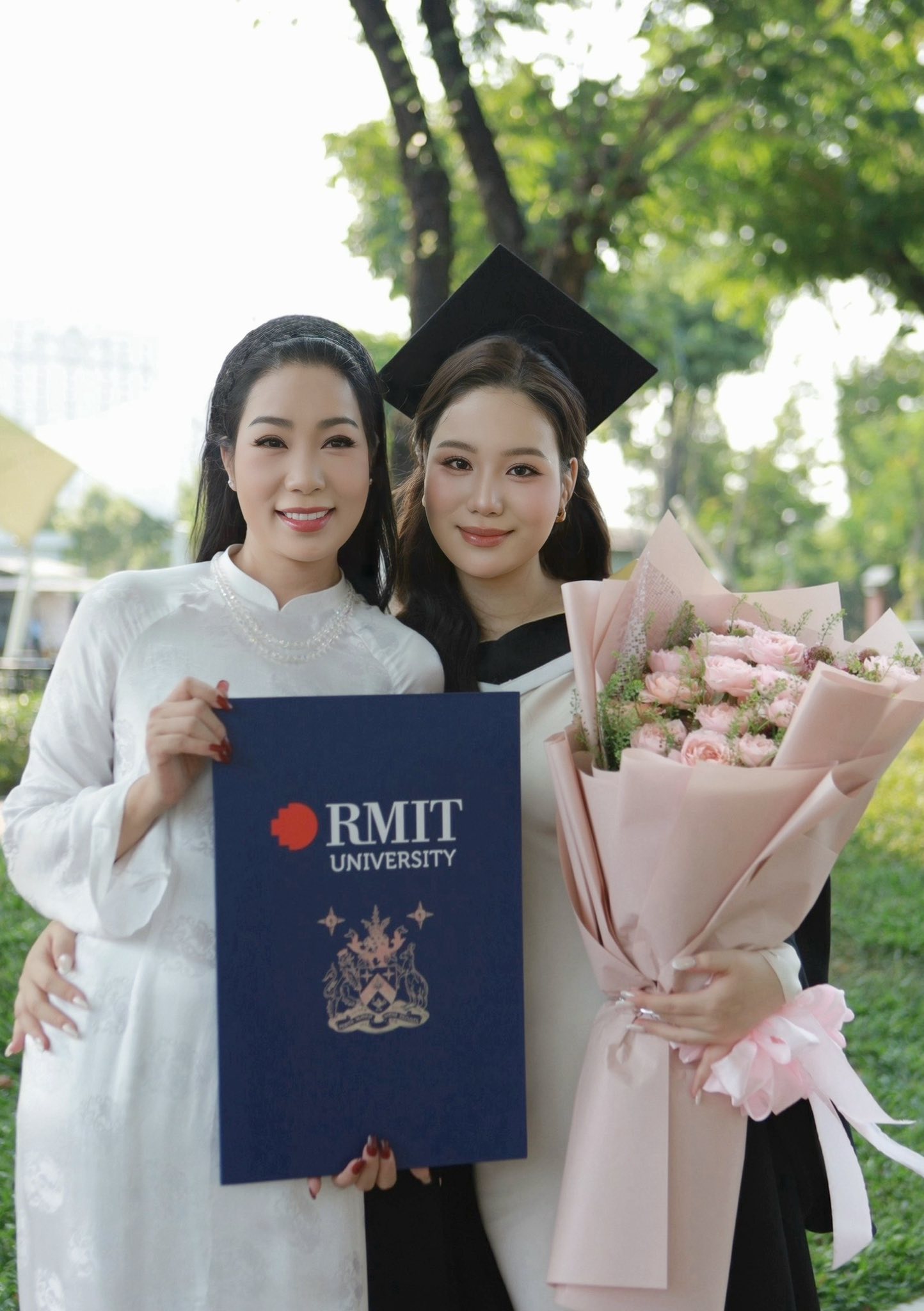 Con g&aacute;i NSND Trịnh Kim Chi tốt nghiệp lọai Giỏi ng&agrave;nh h&agrave;ng kh&ocirc;ng năm 2026 - Ảnh 3.