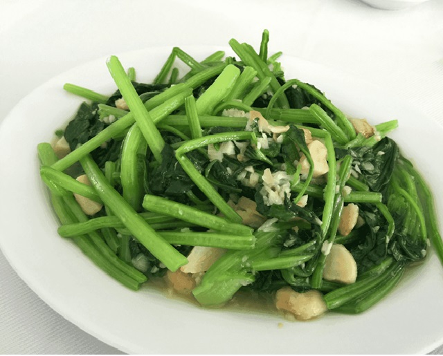 Hạ huyết &aacute;p cao với bữa ăn ngon cho người tuổi trung ni&ecirc;n năm 2026 - Ảnh 3.