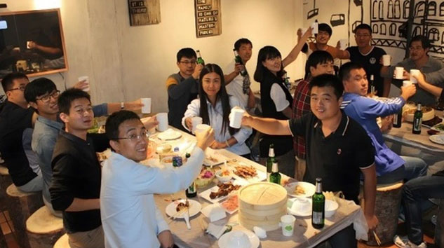 Sau buổi họp lớp, t&ocirc;i quyết định ngừng so s&aacute;nh chồng với người kh&aacute;c - Ảnh 1.