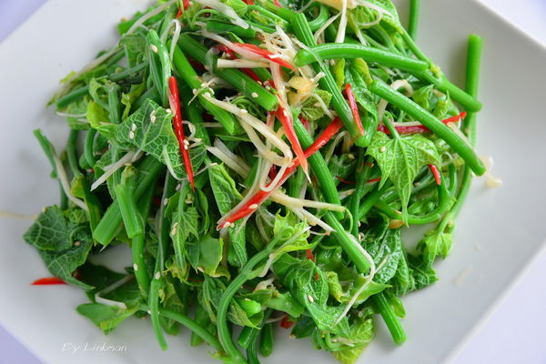 Kh&ocirc;ng cần cao lương mỹ vị, 3 m&oacute;n nộm đơn giản n&agrave;y mới l&agrave; 'vua' b&agrave;n ăn ng&agrave;y nắng n&oacute;ng - Ảnh 2.