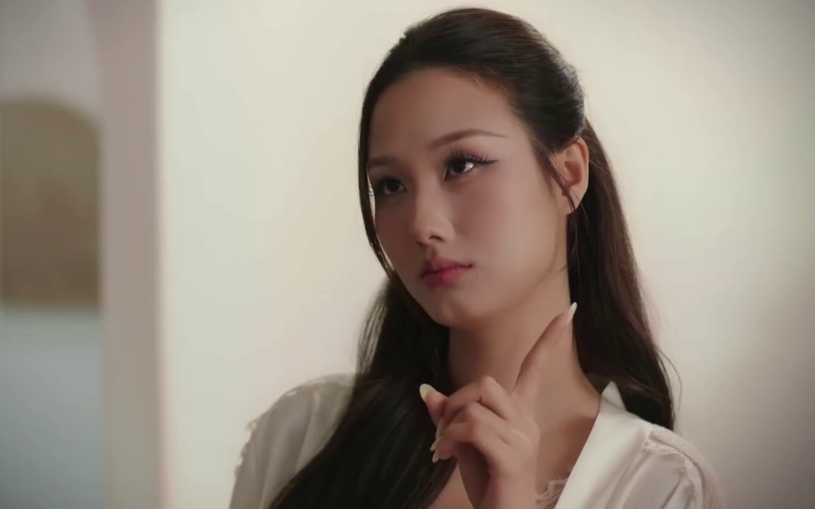 "G&aacute;i qu&aacute;n bar" đ&ograve;i nh&agrave; thiếu gia Qu&acirc;n 1 tỷ đồng tiền "b&ugrave; đắp thanh xu&acirc;n"