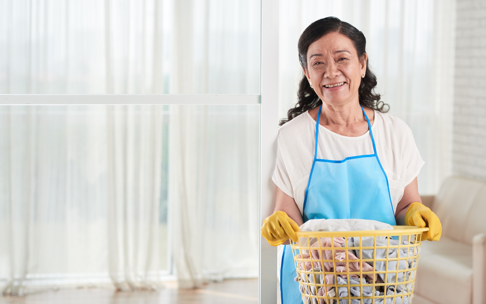 Làm Giúp Việc Cho Gia Đình Giàu Có 10 Năm, Thu Hồ Tặng Khi Nghỉ Việc Khiến Tôi Lặng Người