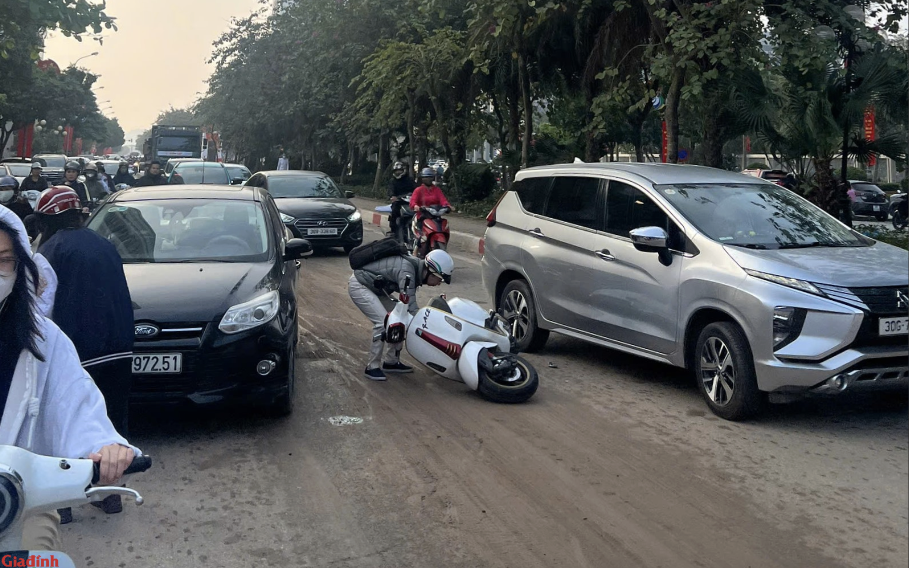 Quản l&yacute; m&ocirc;i trường bị bu&ocirc;ng lỏng, H&agrave; Nội y&ecirc;u cầu chấn chỉnh mạnh tay tại c&aacute;c c&ocirc;ng tr&igrave;nh hạ tầng cấp b&aacute;ch