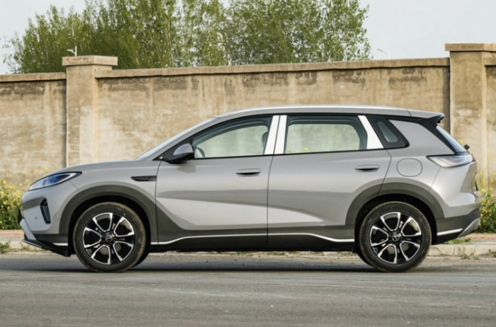 SUV hạng C hybrid gi&aacute; rẻ 340 triệu đồng , cạnh tranh Mazda CX - 5 năm 2026 - Ảnh 3.