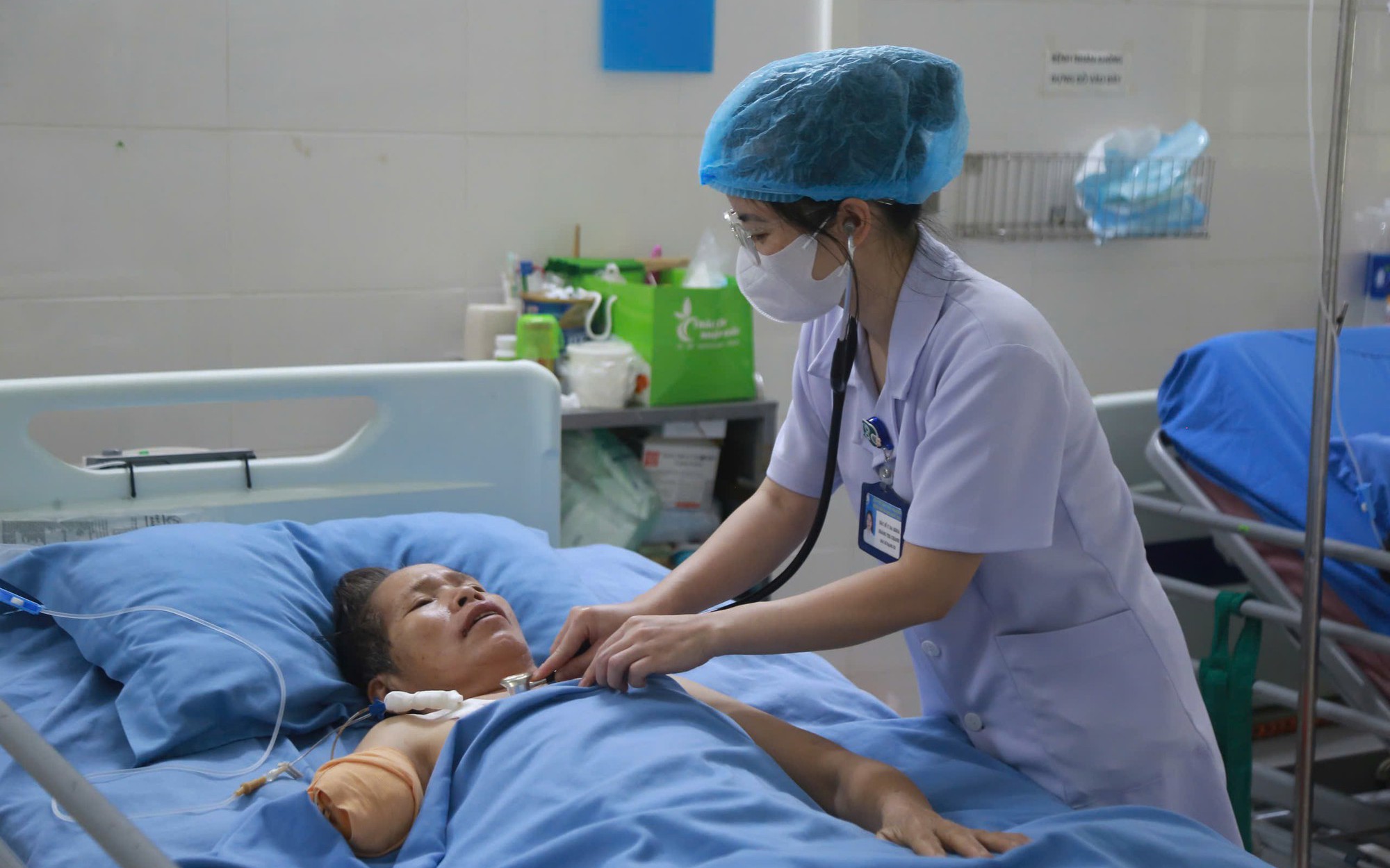 Cứu sống bệnh nhân đứt lìa chân tay, hai lần ngừng tim tại Bệnh viện Đa khoa Bắc Kạn
