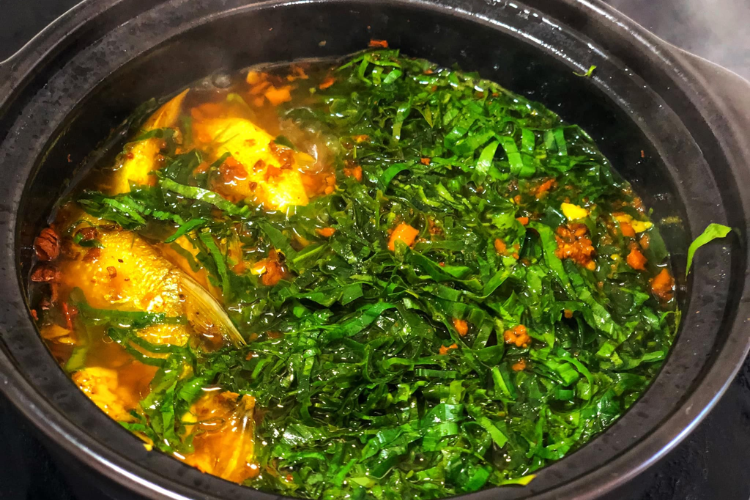 C&aacute; rầm - m&oacute;n ăn d&acirc;n d&atilde; trở th&agrave;nh đặc sản đắt gi&aacute; m&ugrave;a lũ năm 2026 - Ảnh 3.