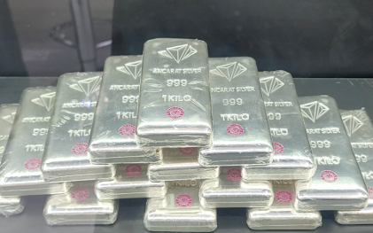 Gi&aacute; bạc h&ocirc;m nay 23/4: Bạc Ph&uacute; Qu&yacute;, bạc Doji, Ancarat, Sacombank-SBJ giảm s&acirc;u