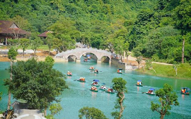 C&aacute;c điểm đến mang đậm n&eacute;t &yacute; nghĩa dịp 30/4 tại H&agrave; Nội - Ảnh 8.