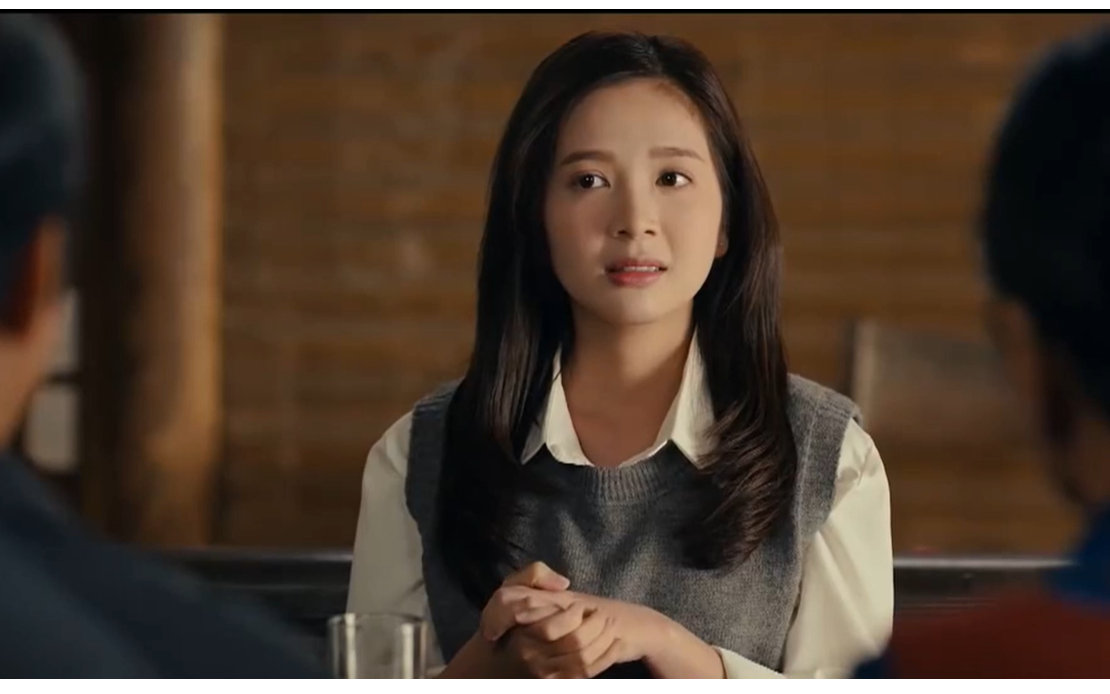 Chuyện t&igrave;nh Đ&igrave;nh T&uacute; v&agrave; Ngọc Huyền khiến hai gia đ&igrave;nh lo lắng trong "Ngược đường ngược nắng"