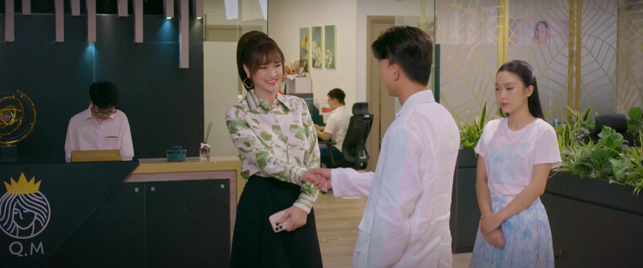 Vi Minh đối mặt với sự phản đối quyết liệt trong h&agrave;nh tr&igrave;nh trở th&agrave;nh Hoa hậu - Ảnh 23.