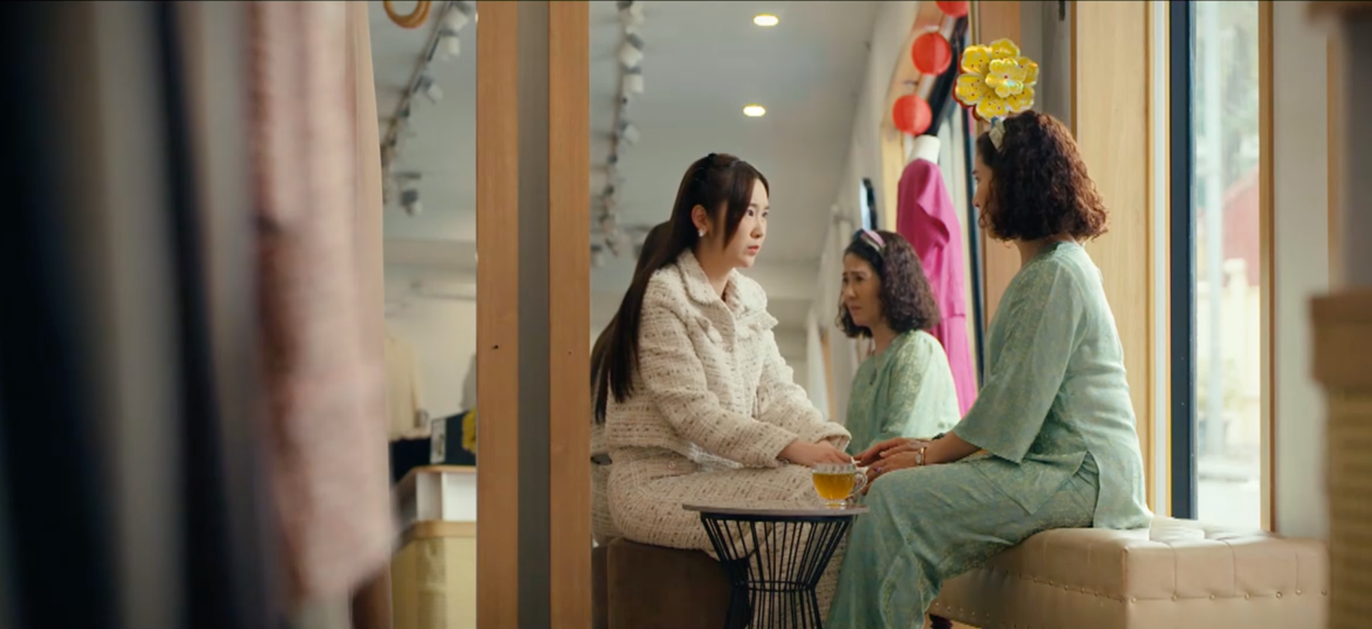 Gia đ&igrave;nh t&aacute; hỏa trước tin đồn Mai v&agrave; Trung 'qua đ&ecirc;m' với nhau - Ảnh 3.