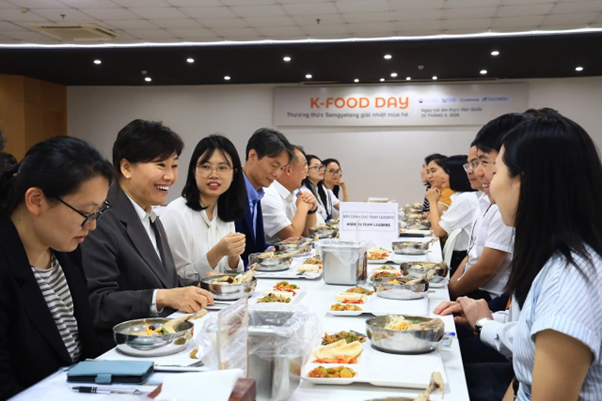aT Center Asean hợp t&aacute;c với Ourhome Vietnam quảng b&aacute; sức hấp dẫn của K-Food tại Việt Nam - Ảnh 1.