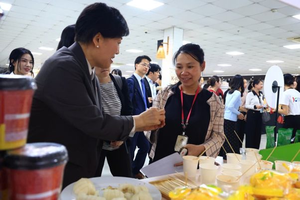 aT Center Asean hợp t&aacute;c với Ourhome Vietnam quảng b&aacute; sức hấp dẫn của K-Food tại Việt Nam - Ảnh 3.