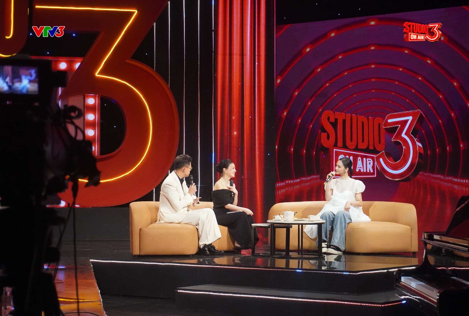 Studio 3: Miu L&ecirc; - "Một m&igrave;nh nhưng kh&ocirc;ng c&ocirc; đơn"- Ảnh 1.