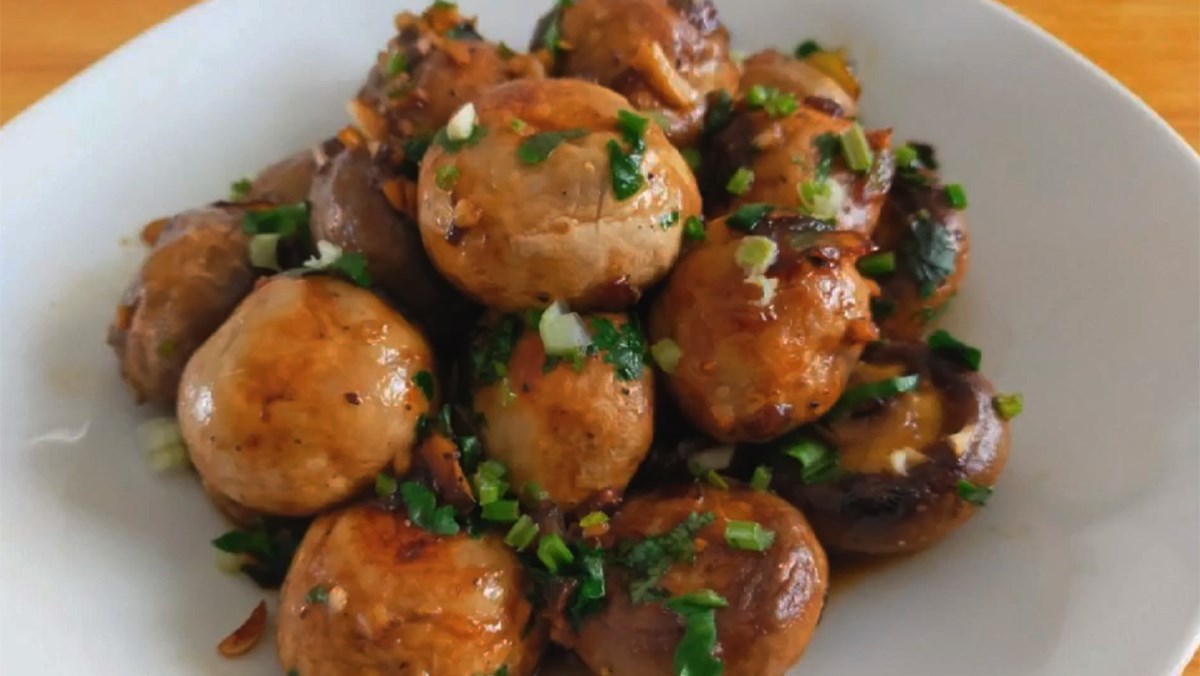 Nấm mỡ - si&ecirc;u thực phẩm gi&uacute;p nhẹ bụng , tốt cho gan v&agrave; tăng đề kh&aacute;ng - Ảnh 2.