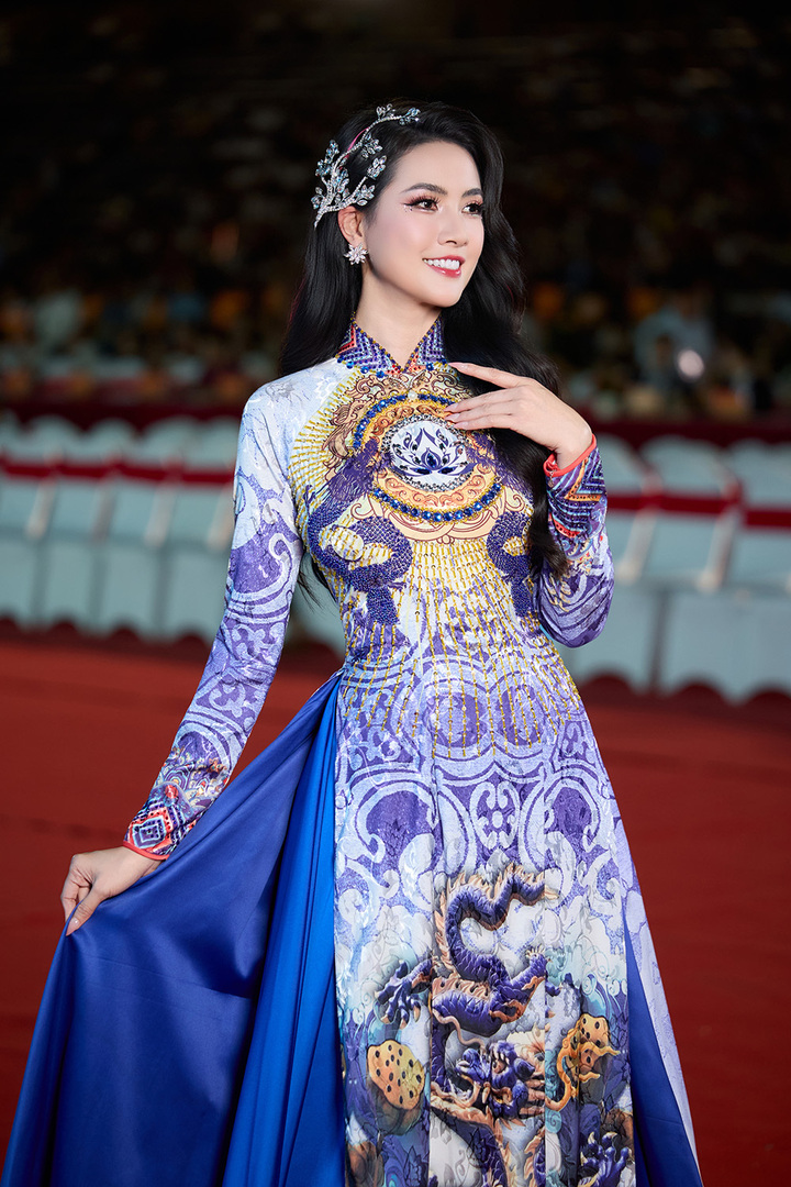 Nhan sắc Hoa hậu Phan Thị Mơ sau 8 năm đăng quang cuộc thi quốc tế - Ảnh 5.