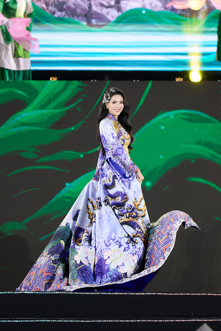 Nhan sắc Hoa hậu Phan Thị Mơ sau 8 năm đăng quang cuộc thi quốc tế - Ảnh 7.