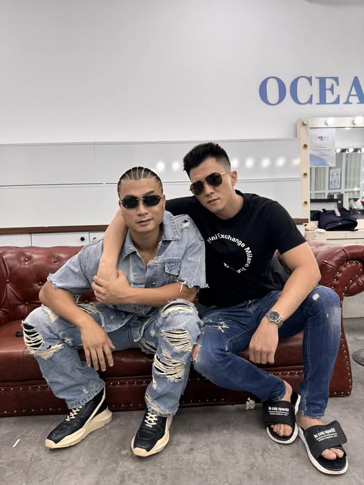 H&agrave; Việt Dũng h&eacute; lộ 2 người bạn cực th&acirc;n trong showbiz Việt  - Ảnh 1.