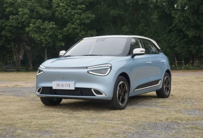 SUV hạng A gi&aacute; 323 triệu với thiết kế c&aacute; t&iacute;nh v&agrave; c&ocirc;ng nghệ hiện đại - Ảnh 2.