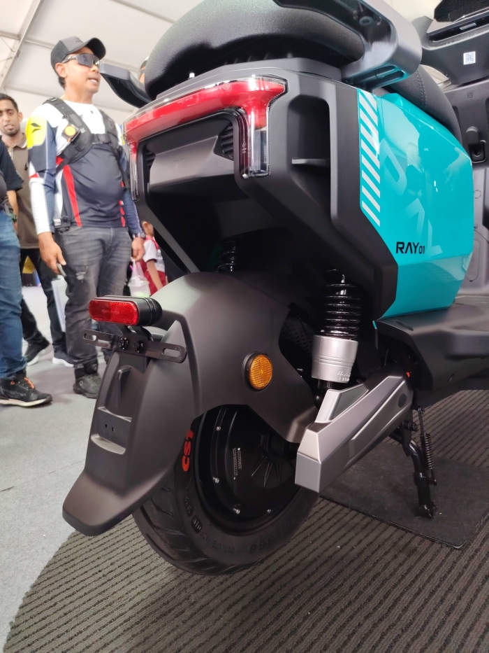Xe m&aacute;y điện gi&aacute; rẻ 2026: 13 Triệu đồng cho thiết kế đẹp , qu&atilde;ng đường 120 km / lần sạc - Ảnh 4.