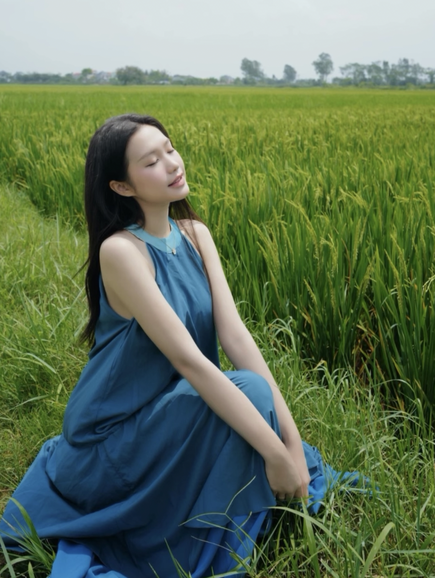 Do&atilde;n Hải My g&acirc;y ch&uacute; &yacute; với h&igrave;nh ảnh B&ecirc;n con trai tại qu&ecirc; chồng - Ảnh 5.