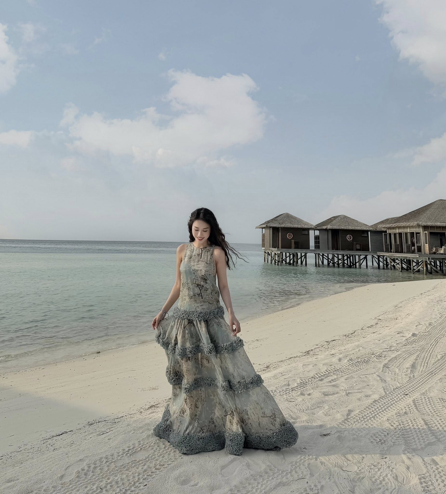 Nữ MC VTV Ng&ocirc; Mai Phương khoe vẻ sexy sau 2 lần sinh con - Ảnh 4.