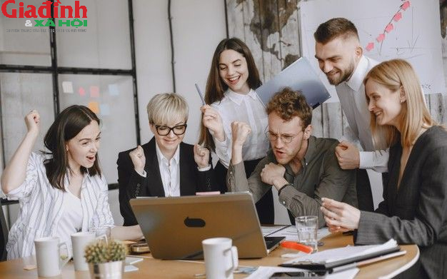 4 Kiểu Đồng Nghiệp Tưởng Bình Thường Nhưng Là Quý Nhân Giúp Bạn Thăng Tiến