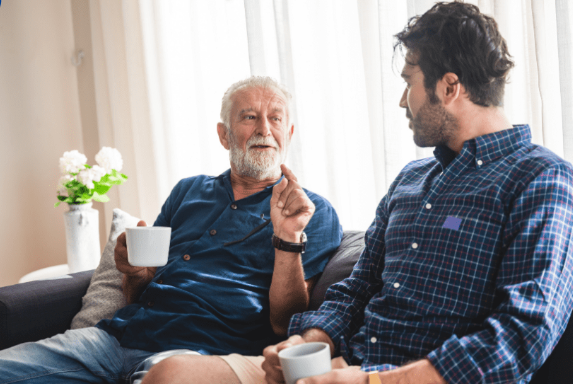 Khi con trai ra ở ri&ecirc;ng: L&agrave;m sao để 'xa mặt' nhưng kh&ocirc;ng 'c&aacute;ch l&ograve;ng' - Ảnh 2.