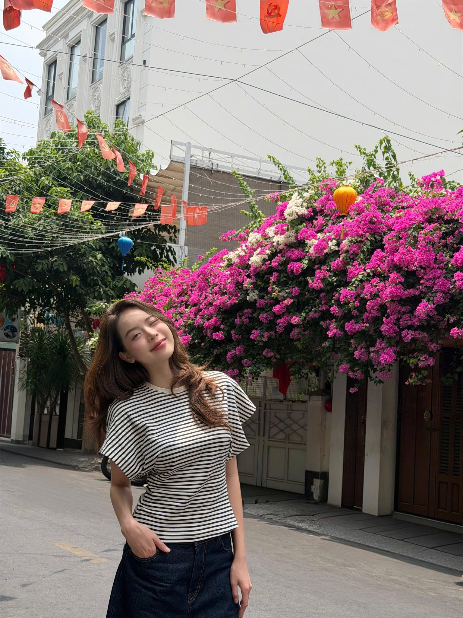 Hoa hậu thanh thủy tỏa s&aacute;ng với vẻ đẹp của h&ograve;a b&igrave;nh trong bộ ảnh kỷ niệm 30 / 4 - Ảnh 10.