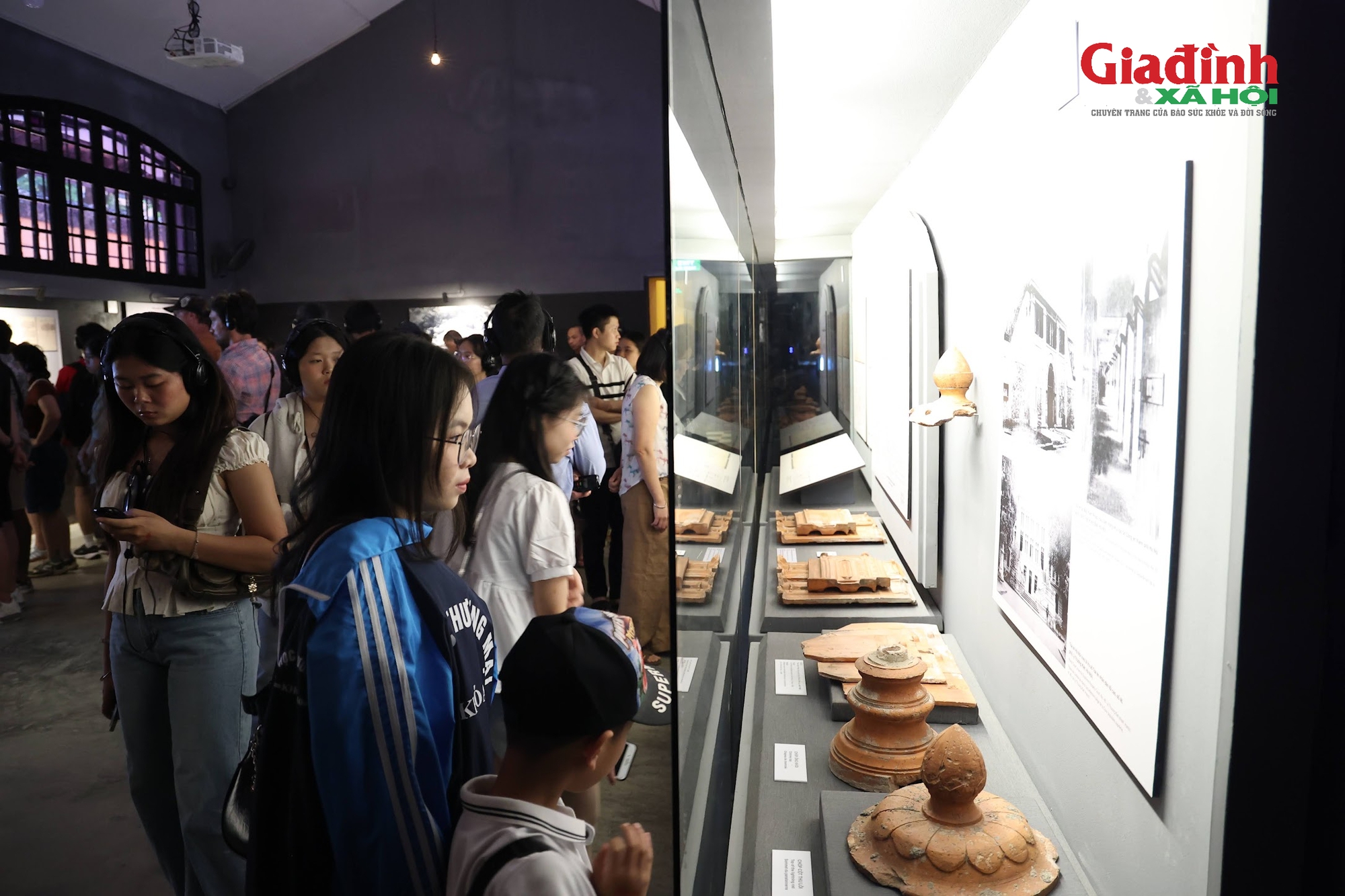 Ngược d&ograve;ng k&yacute; ức tại Nh&agrave; t&ugrave; hỏa l&ograve;: Giới trẻ t&igrave;m về di t&iacute;ch lịch sử 30 / 4 - 1 / 5 - Ảnh 6.