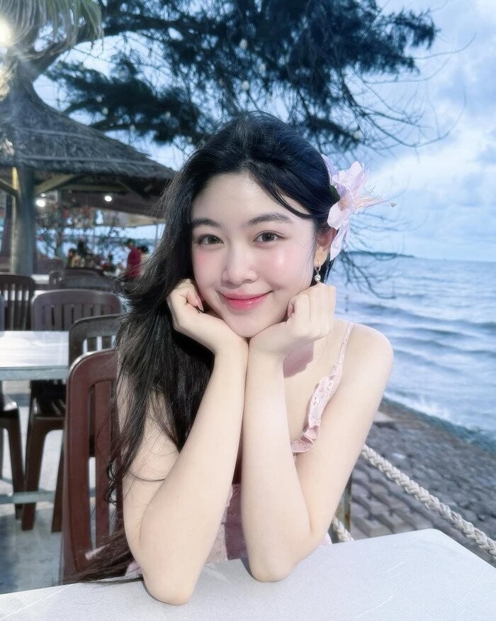 Lọ Lem &ndash; con g&aacute;i MC Quyền Linh v&agrave; tranh c&atilde;i về nỗ lực c&aacute; nh&acirc;n - Ảnh 1.