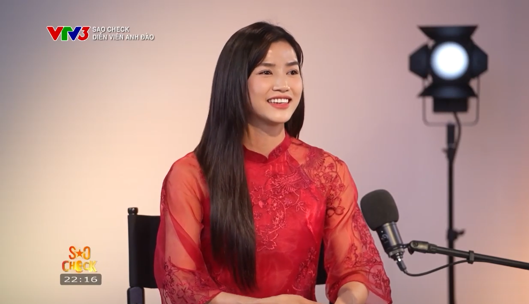 Phản ứng của gia đ&igrave;nh chồng khi diễn vi&ecirc;n Anh Đ&agrave;o đ&oacute;ng cảnh t&igrave;nh cảm- Ảnh 1.