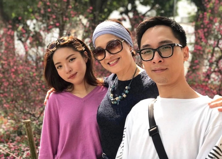 NSND đ&oacute;ng phim dẫn đầu ph&ograve;ng v&eacute;: L&agrave; mỹ nh&acirc;n m&agrave;n ảnh, U70 vẫn trẻ đẹp kh&oacute; tin - Ảnh 12.