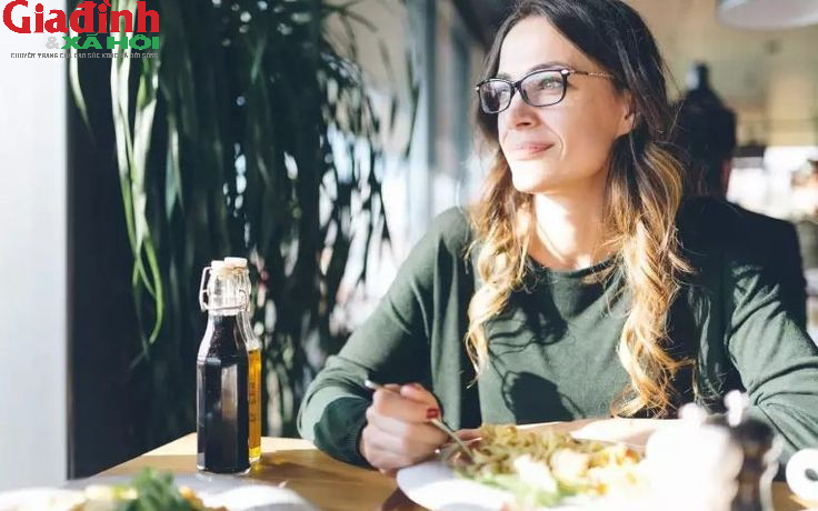 5 Thói Quen Phụ Nữ Tuổi 40 Cần Loại Bỏ Ngay, Điều Thứ 2 Khiến Bạn Già Nhanh Hơn