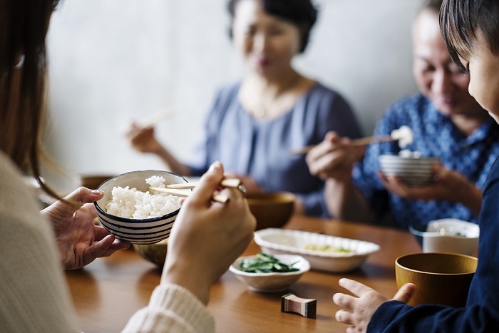 Chuyên gia bác bỏ quan niệm nhai 32 lần, khẳng định nhai kỹ là chìa khóa cho hệ tiêu hóa khỏe mạnh