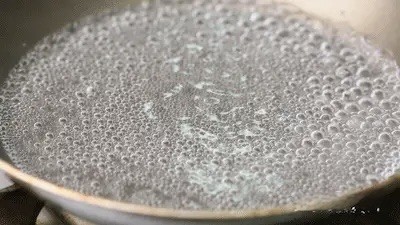 Đ&acirc;y mới l&agrave; trứng b&aacute;c chất lượng cao: C&aacute;ch l&agrave;m 99% mọi người chưa thử v&agrave; quan trọng l&agrave; kh&ocirc;ng d&ugrave;ng 1 giọt dầu n&agrave;o - Ảnh 2.