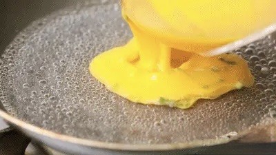 Đ&acirc;y mới l&agrave; trứng b&aacute;c chất lượng cao: C&aacute;ch l&agrave;m 99% mọi người chưa thử v&agrave; quan trọng l&agrave; kh&ocirc;ng d&ugrave;ng 1 giọt dầu n&agrave;o - Ảnh 3.