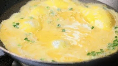 Đ&acirc;y mới l&agrave; trứng b&aacute;c chất lượng cao: C&aacute;ch l&agrave;m 99% mọi người chưa thử v&agrave; quan trọng l&agrave; kh&ocirc;ng d&ugrave;ng 1 giọt dầu n&agrave;o - Ảnh 4.