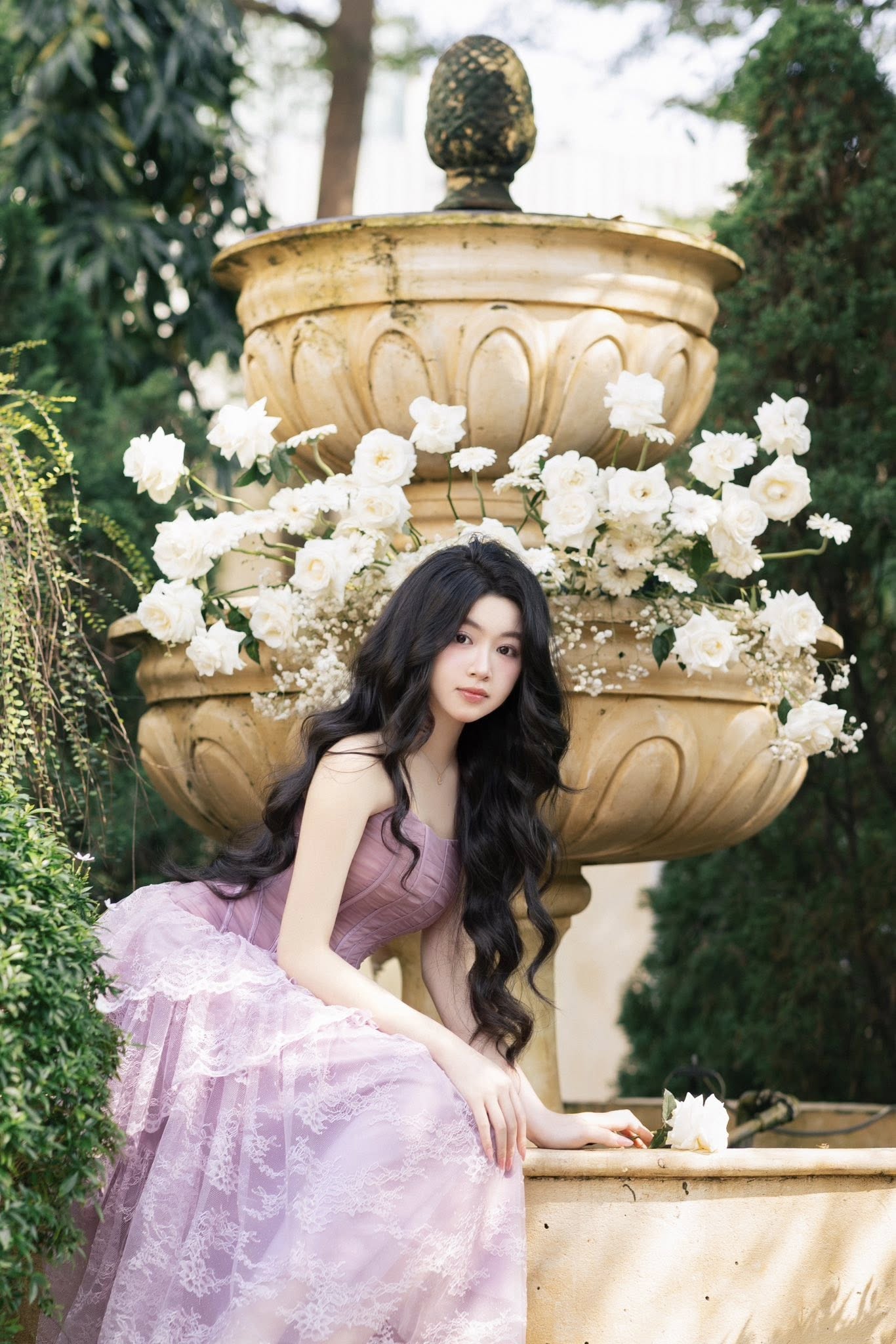 Lọ Lem 20 tuổi nhà MC Quyền Linh: Vẻ đẹp nàng thơ và cuộc sống hiện tại - Ảnh 4. Lọ Lem 20 tuổi nhà MC Quyền Linh: Vẻ đẹp nàng thơ và cuộc sống hiện tại - Ảnh 4.