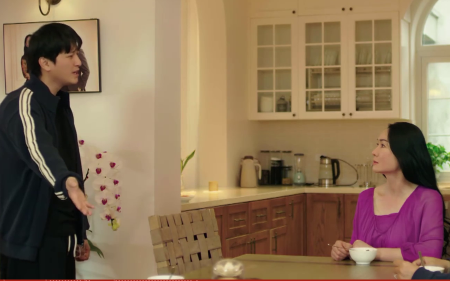 B&agrave; Diện (NSƯT Nguyệt Hằng) x&uacute;i chồng ăn vạ để cướp b&iacute; k&iacute;p gia truyền nh&agrave; h&agrave;ng x&oacute;m - Ảnh 4.