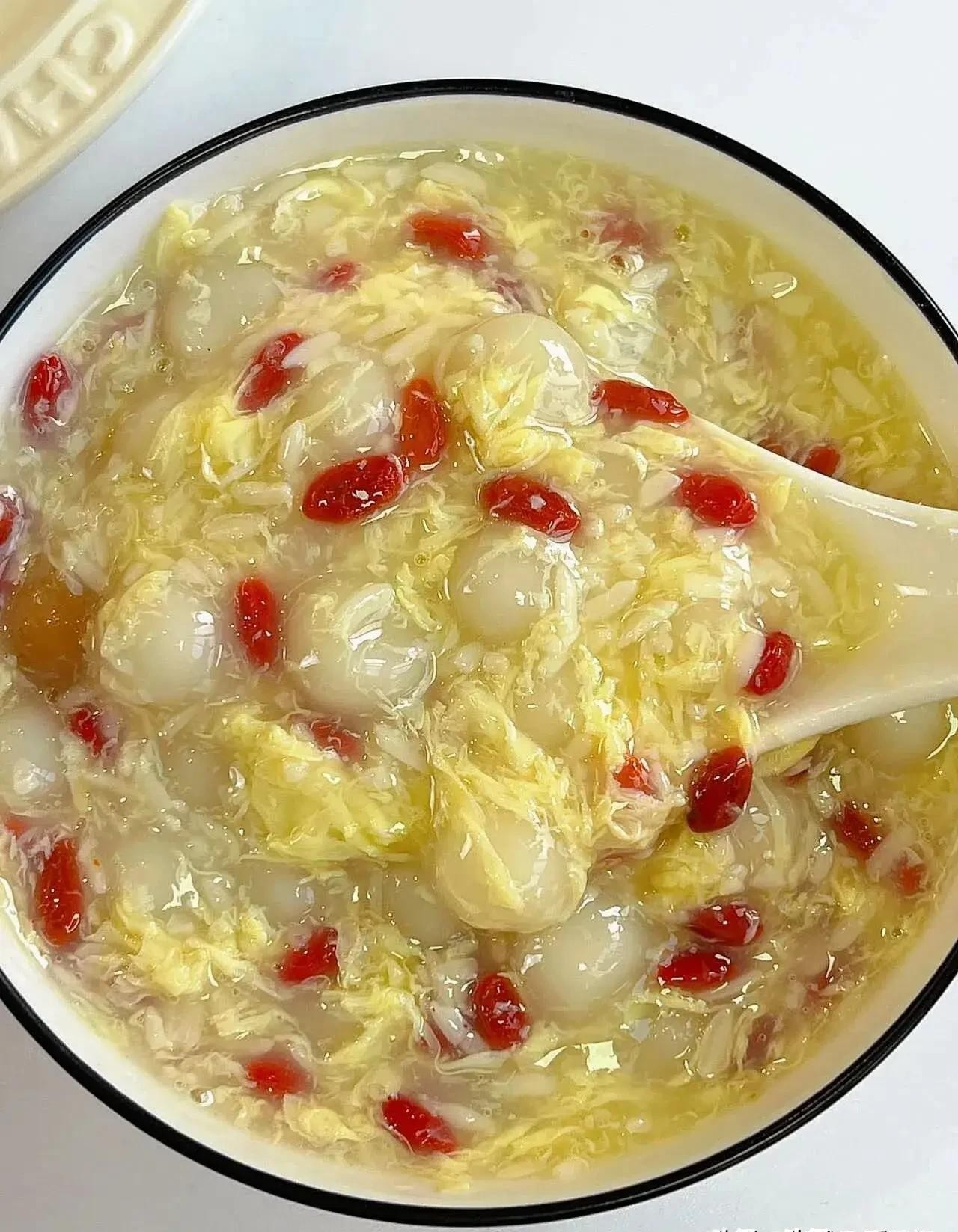 Phụ nữ cứ lu&acirc;n phi&ecirc;n ăn 5 m&oacute;n n&agrave;y l&agrave; da mịn hồng h&agrave;o v&agrave; vẻ ngo&agrave;i xinh đẹp ngay cả khi kh&ocirc;ng trang điểm - Ảnh 7.